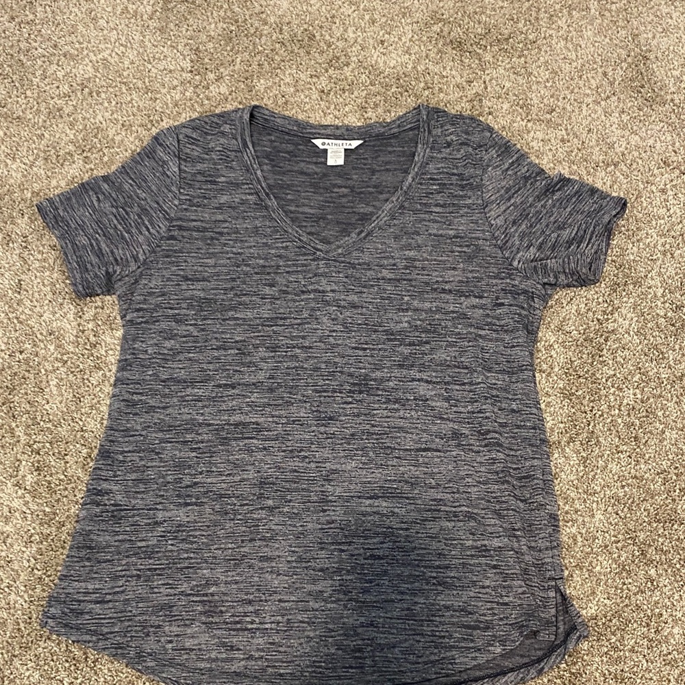 ☀️ 3 for 25 ☀️ Athleta Heathered Gray V-Neck Tee